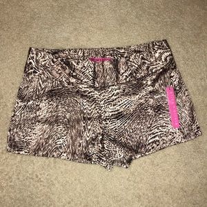 Alice + Olivia  print shorts